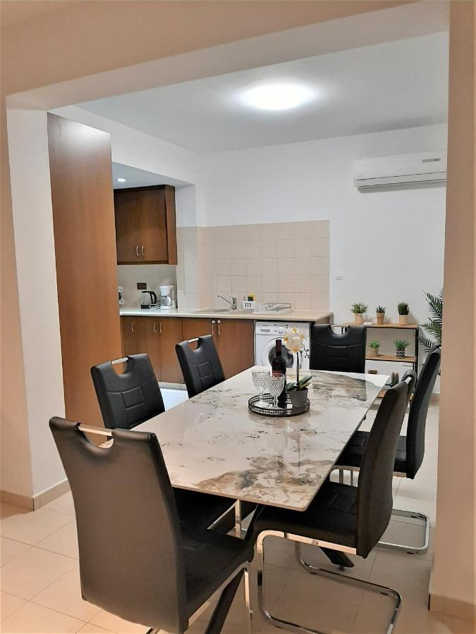 H&O Alina Sunset Apartment Paphos Buitenkant foto